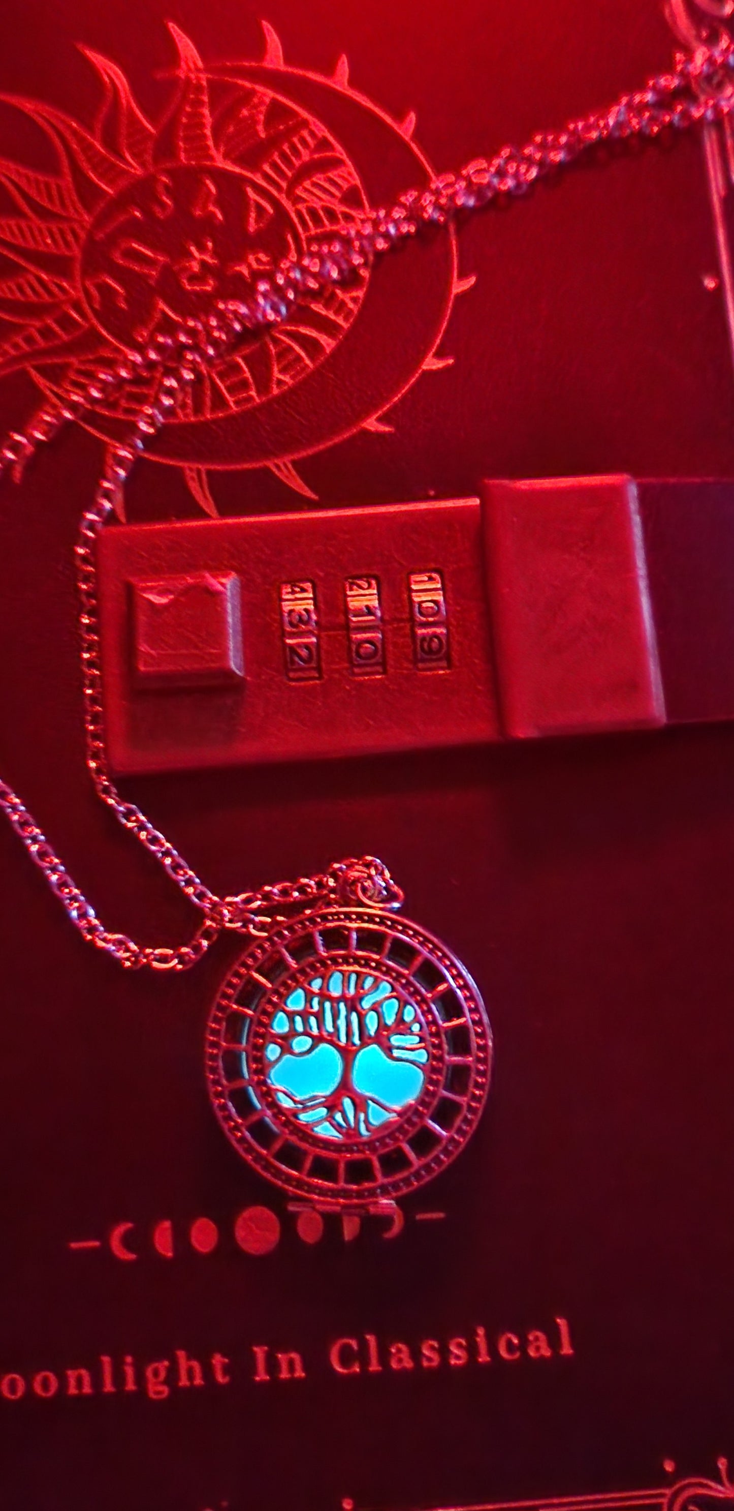 Collier protection ésotériques phosphorescent arbre de vie
