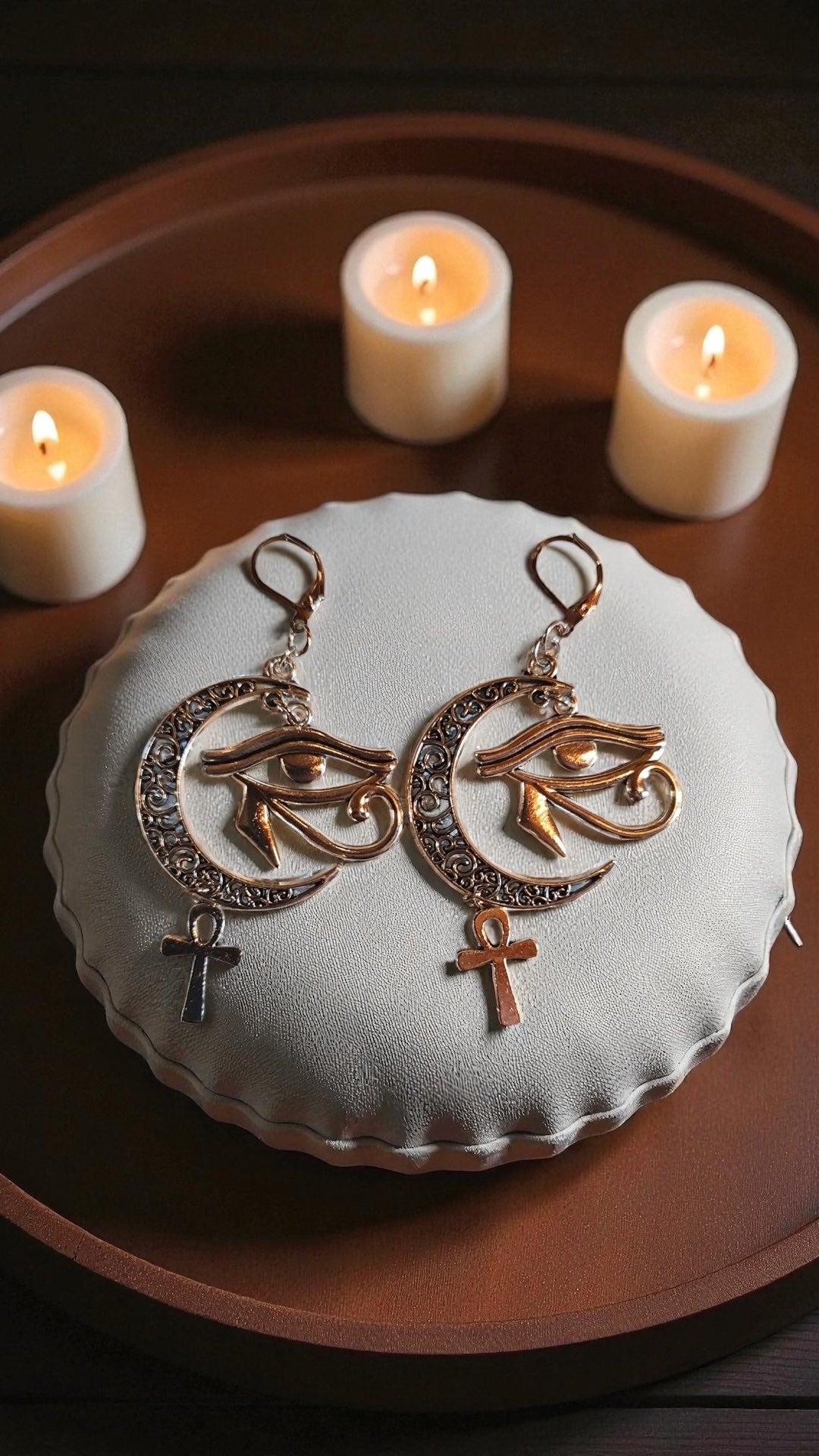 Boucle d'oreille Lune Croix Égyptienne